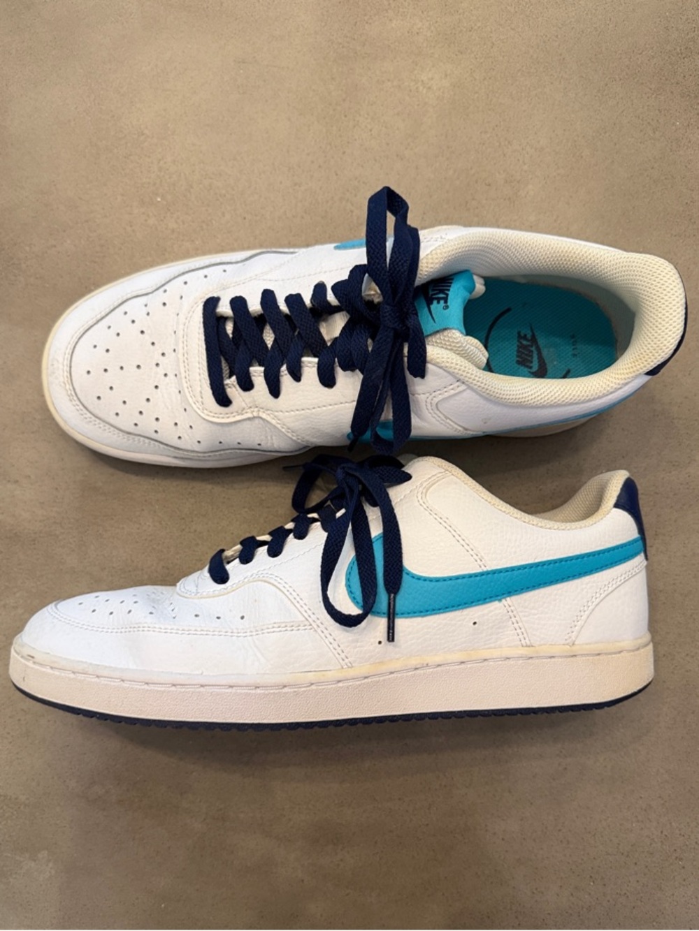 😎 Nike Men’s Low-Top Sneakers - White with Teal & Navy